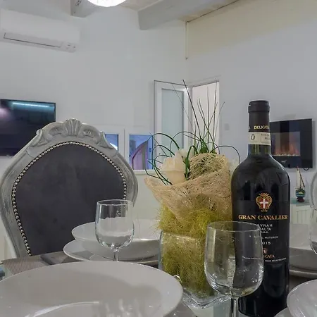 Capital City Suites Apartament