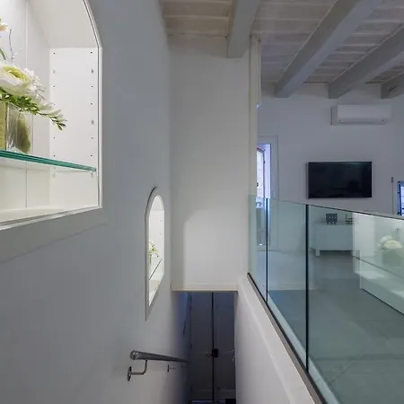 Capital City Suites Apartament *
