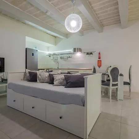 Apartment Capital City Suites *